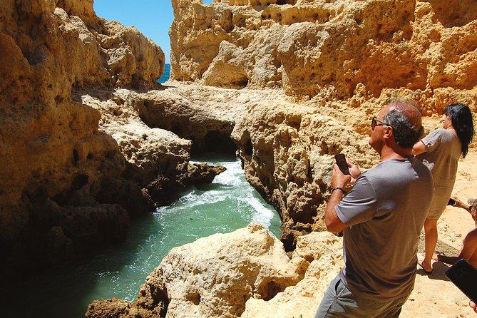 Carvoeiro and Silves Premium - Shared small group > VTours Algarve - Carvoeiro old town: free time for beach vibes and easy souvenirs