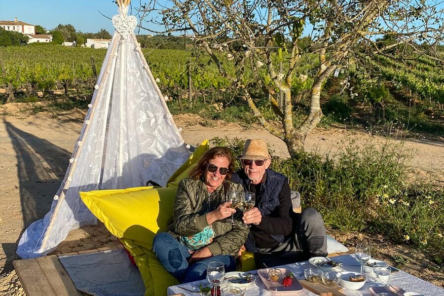Carvoeiro, Portimão, Lagos: Algarve Romantic Vineyard Picnic - Picnic Time: Gourmet Tapas with a Romantic Outdoor Setup
