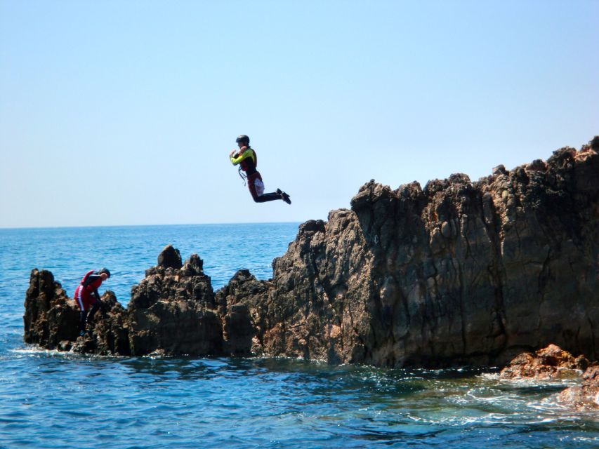 Coasteering Algarve: Cliff Jump, Swim & Climb in Sagres - Key takeaways before you book