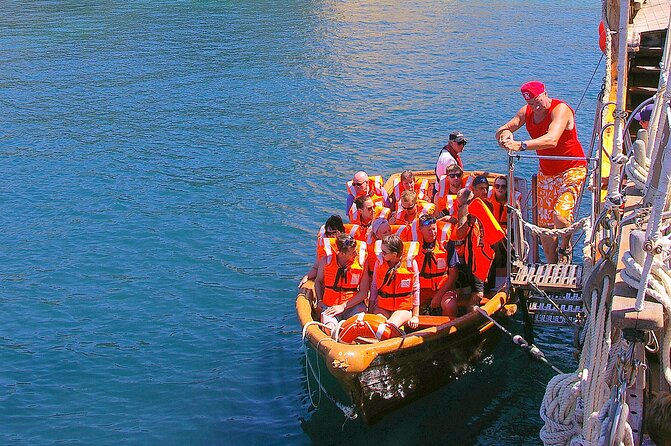 Cruise 2, Benagil - Morning - Caves 11:30H - 14:00H - Stop 3: Santa Bernarda plus the Algarve coastal sailing leg