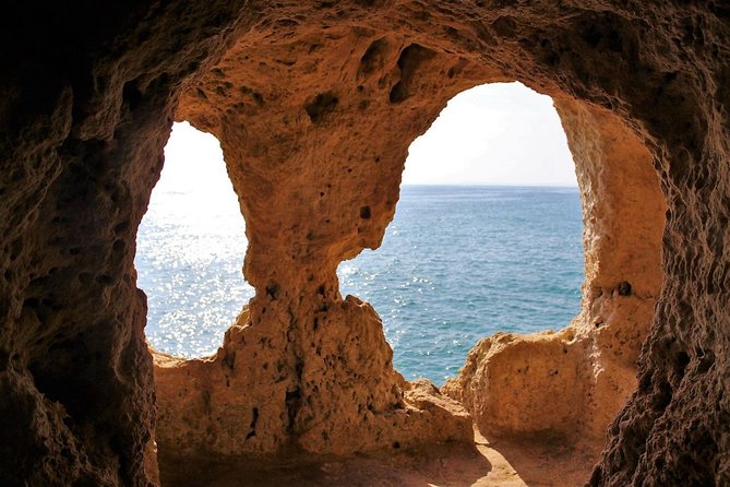 Discover The Algarve Region and The Local Gastronomy - Carvoeiro: a quick reset point with no ticket needed