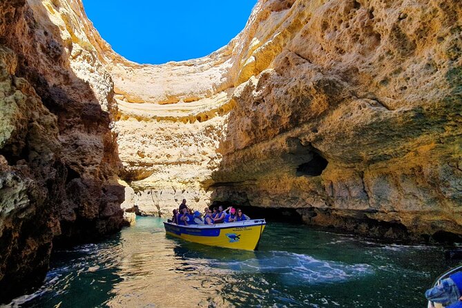 Express Tour - Benagil Cave - The 30-minute cruise that targets the cave area