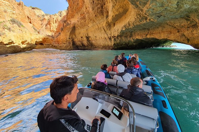 Express tour to Benagil Cave & Marinha - When sea conditions make the ride feel rough