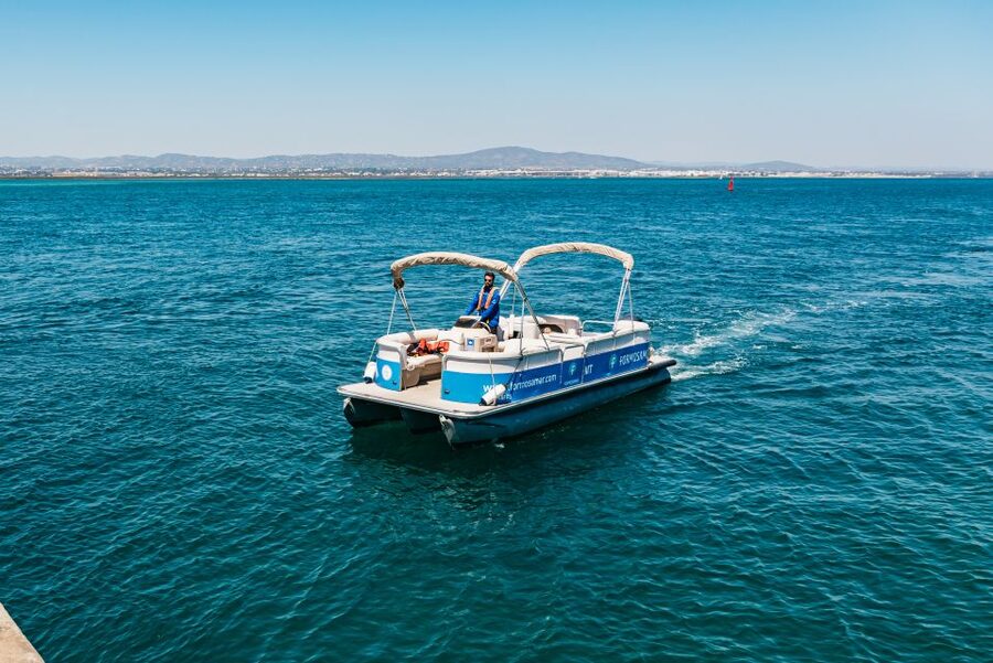 Faro: Deserta Island and Farol Island Catamaran Boat Trip - Practicalities: meeting point, timing, and what to pack