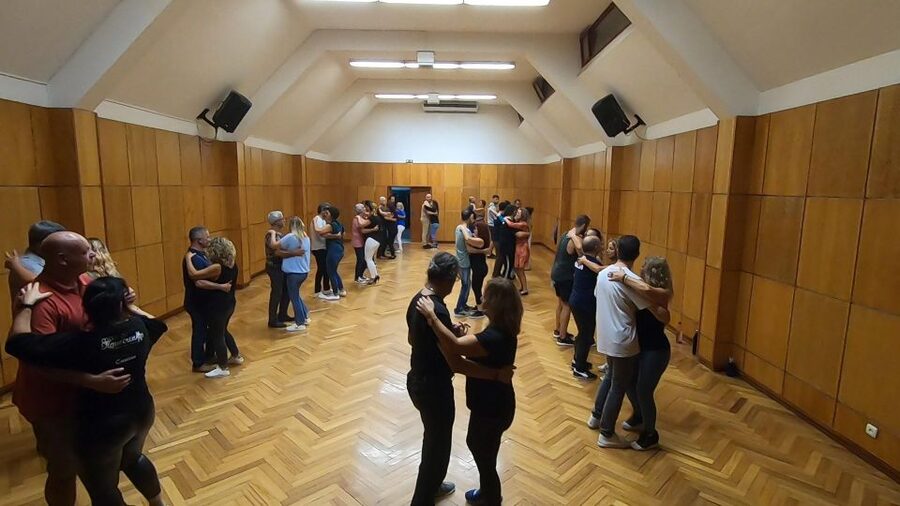 Faro: Private Dance Lessons (Salsa,Bachata,Kizomba) - Salsa, Bachata, and Kizomba: How the Three Styles Differ
