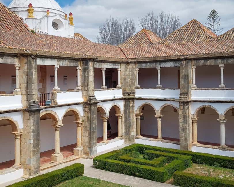 Faro: Private & Flexible Walking Tour in Historic Center - Timing, distance, and what “easy to follow” means in real life