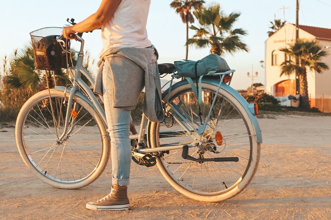 Fat Bikes, e-bikes & Bikes in Ferragudo - Ponta da Piedade Lighthouse: a classic highlight you can time your way