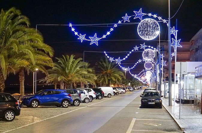 Festive Faro: Historic Christmas Lights & Market Delights - Jardim da Praça Silva Porto for a Breather Under Twinkling Lights
