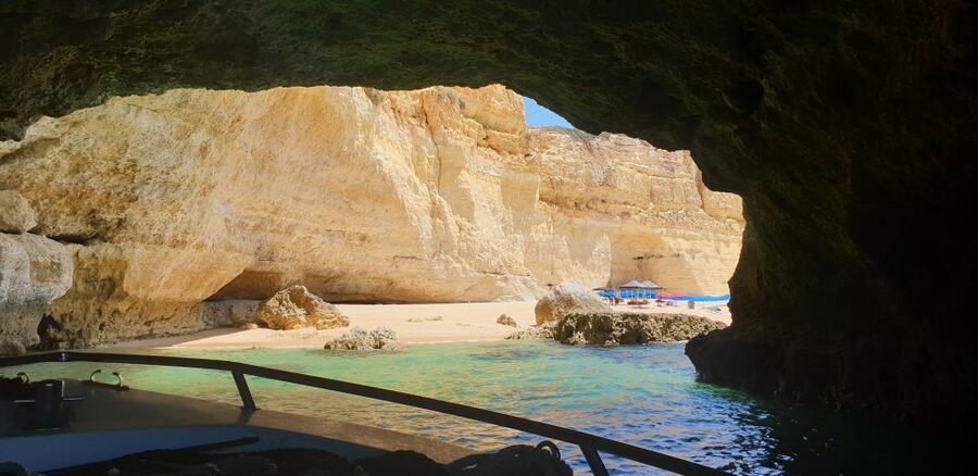 From Armação de Pêra: Benagil Caves and Beaches Boat Tour - Benagil Cave: how to get the best view and actually enjoy it