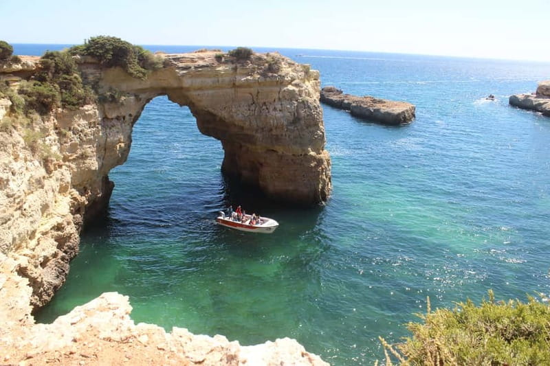 From Armação de Pêra: Private Beaches & Caves Boat Tour - Meeting point in Armação de Pêra, and the one logistics tip that matters