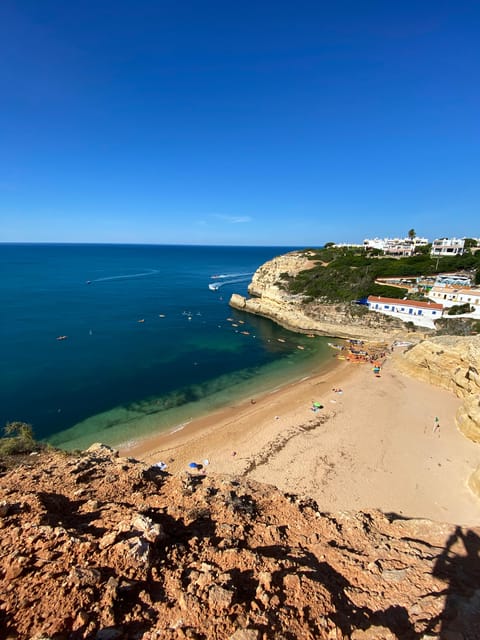From Faro: Adventure Express Tour - Cliff Jump & Beach - How the Faro start works, meeting at O Seu Café