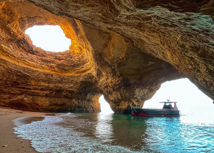 From Portimão: 2-Hour Catamaran Tour to Benagil Caves - Practical tips that make the difference on this tour