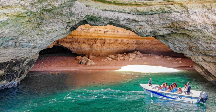 From Portimão: Benagil Boat Tour with Local Guide - Arriving at Marina de Portimão and finding your boat