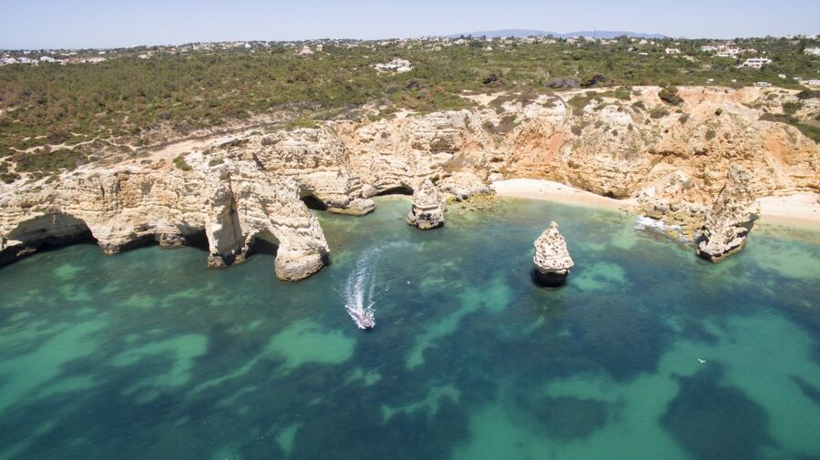 From Portimao: Benagil Cave and Marinha Beach Boat Tour - Where you meet and how to avoid the usual first-timer hiccup