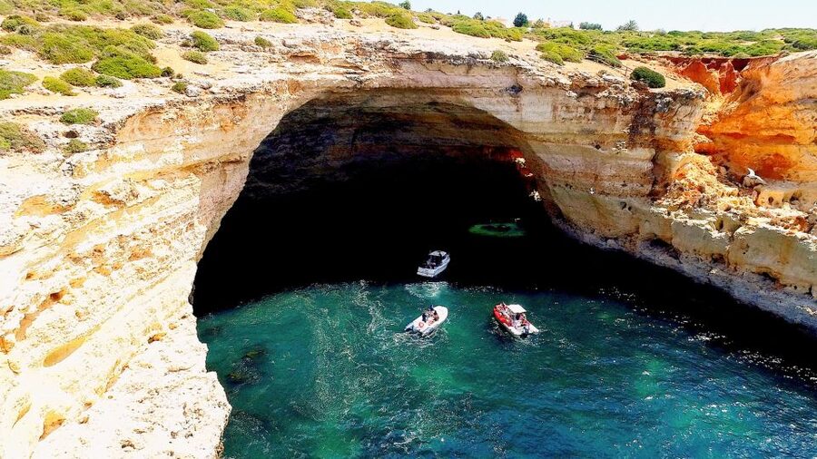 From Portimão: Private Boat Tour to Benagil Cave - Getting to the Portimão pier, and finding the right departure spot
