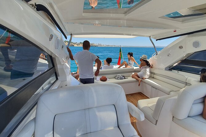 Full-Day Private Cruise in the Algarve Coast by Luxury Yacht - Benagil Cave: the 10-minute stop that sets the tone