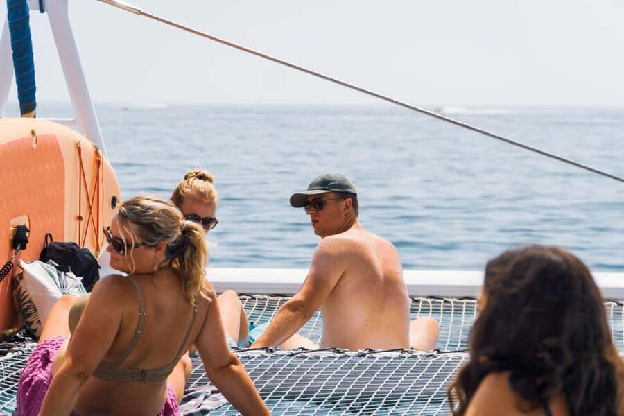 FUN & CHILL – GOLDEN COAST SAILING TOUR - Snacks, drinks, and that little hunger gap