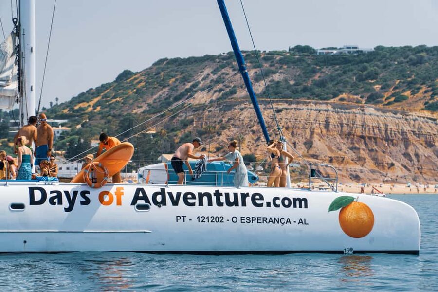 FUN & CHILL – GOLDEN COAST SAILING TOUR - What to pack for a sun plus sea day