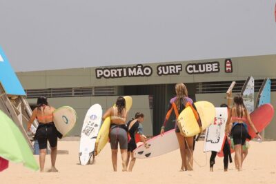 Group Surf Lesson @Praia da Rocha