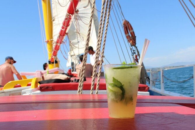 Half-Day Sailing Tour in Baia de Lagos with Lunch - Food and Drinks Worth Planning Around