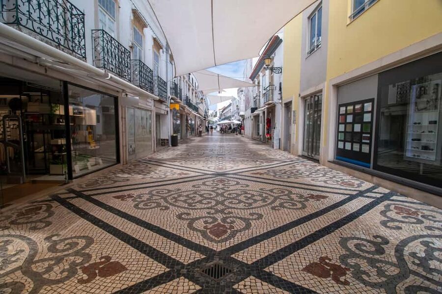 Hello Faro: Private 2-Hour Intro City Walk with Local Guide - Weather and footwear matter more than you think