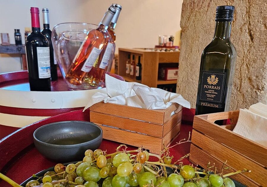 Historic centre & Wine tasting - Quick reasons this tour works well