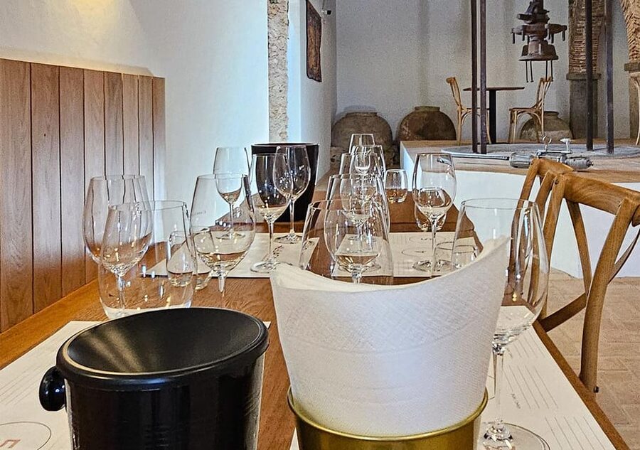 Historic centre & Wine tasting - Tuk tuk through Tavira: an easy way to get your bearings fast