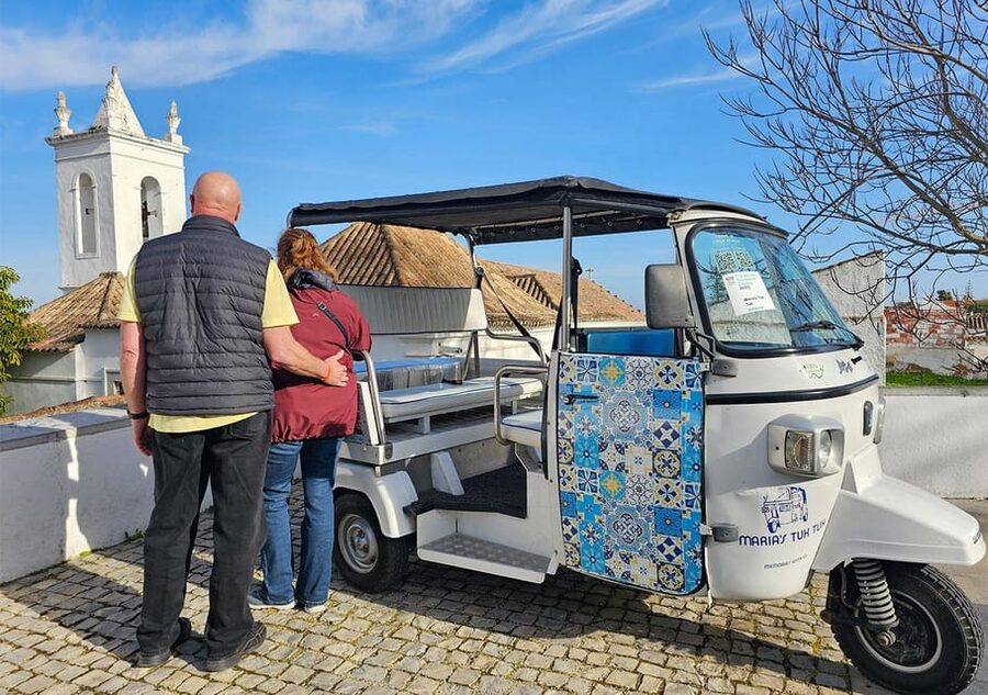 Historic centre & Wine tasting - Who should book this tour, and who should skip it