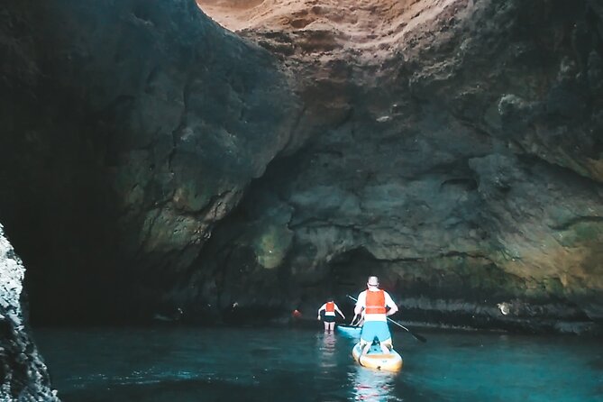 Kayak & Stand Up Paddle in Ferragudo | SELF-GUIDED - Kayak vs SUP rules that affect your group plan