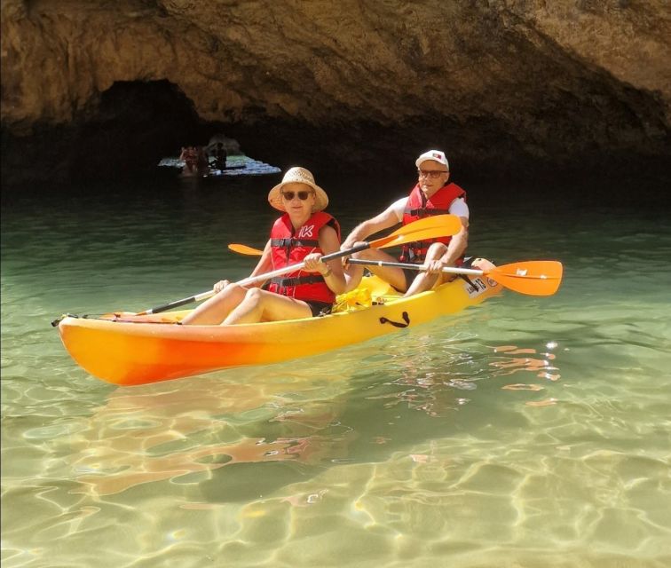Kayak tour Albufeira. - The beginner lesson: learn to row before the coastline gets serious