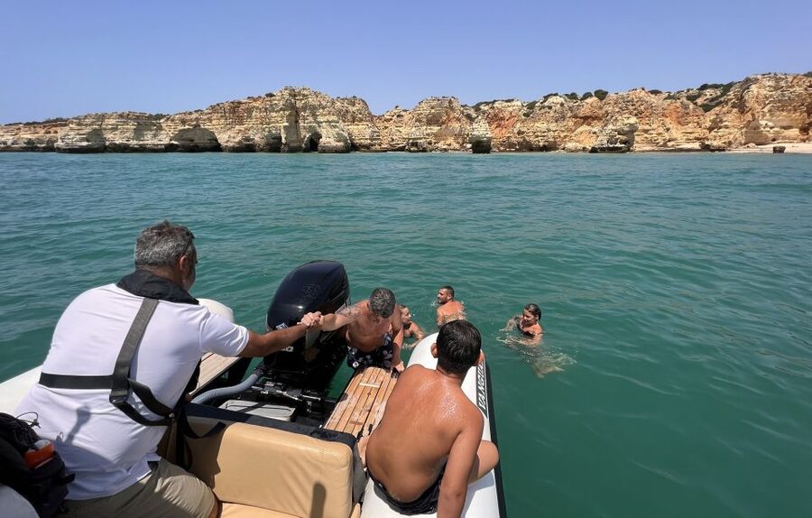 Lagoa: Dolphin Watching & Benagil Tour with Biologist Guide - Practical tips for a smoother tour day
