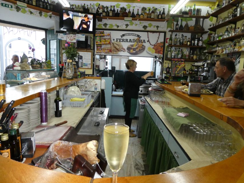 Lagos: 3-Hour Algarve Classic Food Tour - Dietary rules in real life: what you can and cannot swap