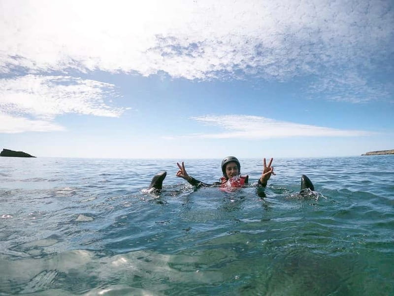 Lagos: Algarve Coasteering and Snorkeling Adventure - What to pack for Algarve coasteering (and what the tour provides)