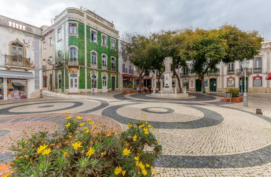 Lagos and Cabo São Vicente Guided Tour - Sagres fishing port and the fortress area: calmer stops in the middle of the day