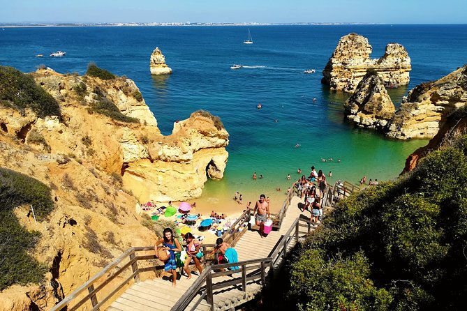 Lagos and Sagres Premium (from Faro) - Shared small group > VTours Algarve - Ponta da Piedade: the cliffs that make you stop mid-step