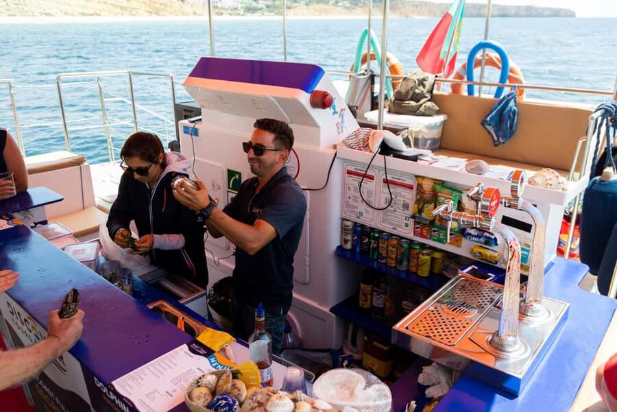 Lagos: Brunch and Benagil Caves - Who this boat brunch trip fits best