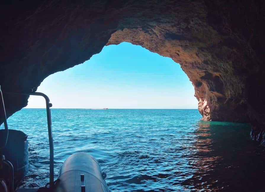 Lagos: Explore the iconic Benagil Cave - Benagil Cave, up close: what entering the grotto feels like