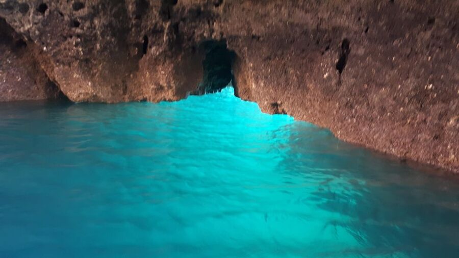 Lagos Grotto Trip in Different Languages - The guide experience: German, English, Portuguese, and more