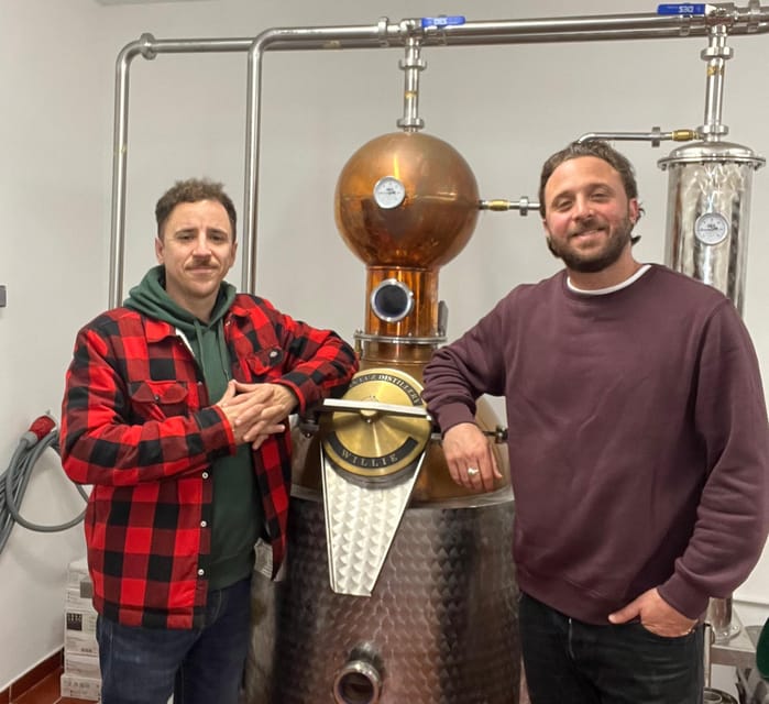 Lagos: Guided Gin Distillery Tour With Tasting at Alma Luz - Shop Time: Buying Gin in 70 cl Bottles (Bring Cash)