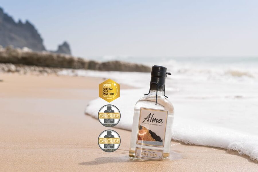 Lagos: Guided Gin Distillery Tour With Tasting at Alma Luz - Small Details That Make a Big Difference