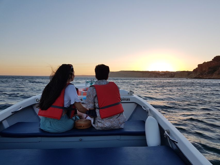 Lagos: Guided Ponta da Piedade Sunset Boat Tour - The guide experience: live multilingual commentary that actually helps
