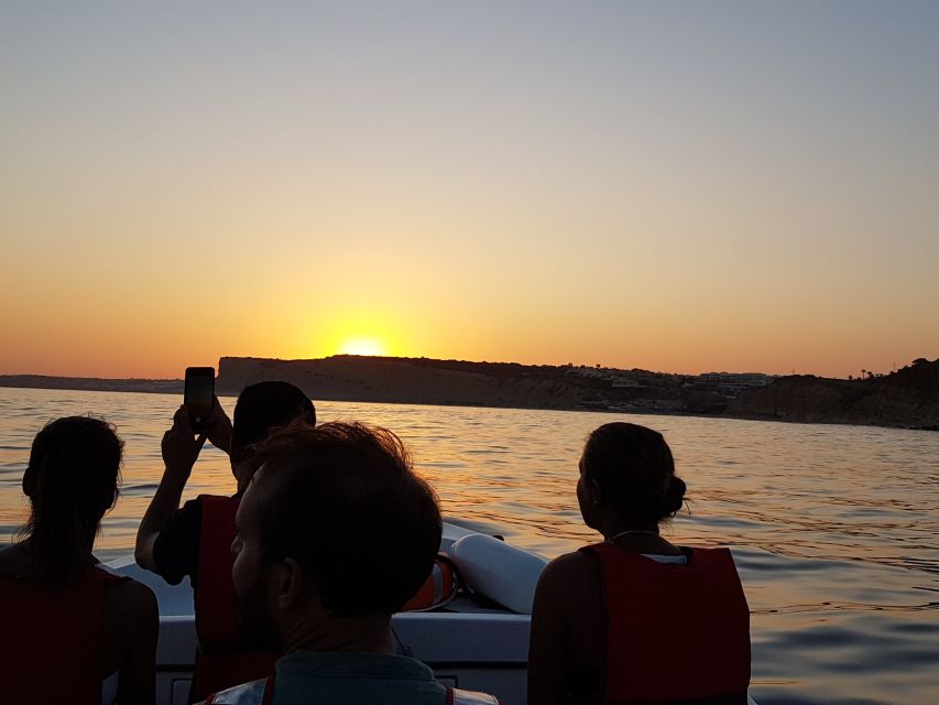 Lagos: Guided Ponta da Piedade Sunset Boat Tour - Beaches and cave interiors: what you’ll see, and what to expect from each