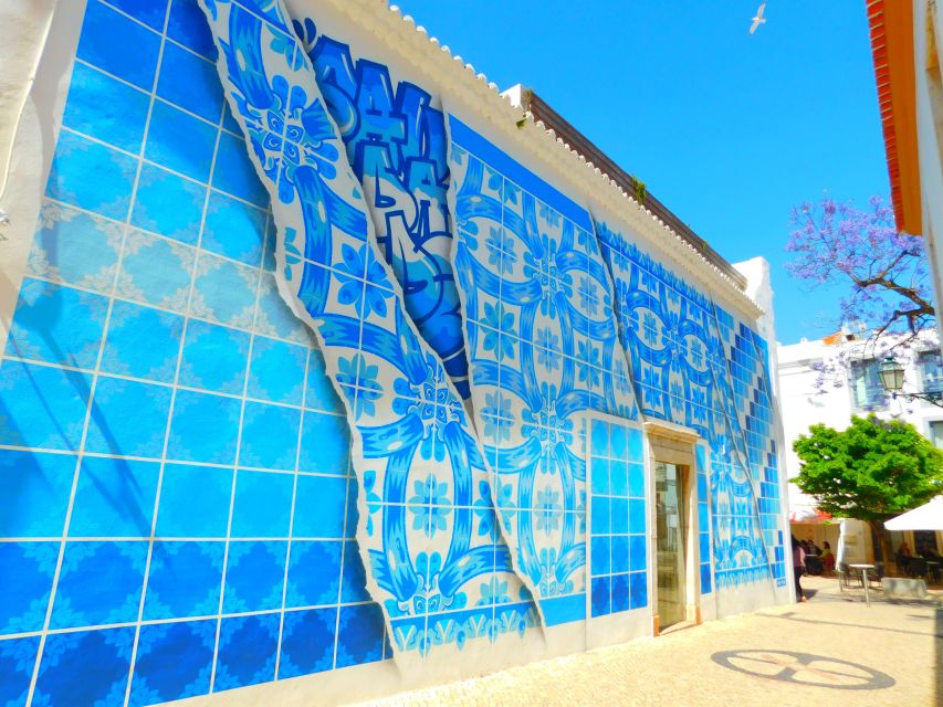 Lagos: Old Town, New Town, and Beaches Tuk Tuk Tour - Ponta de Piedade views: best photo stops without the full hike