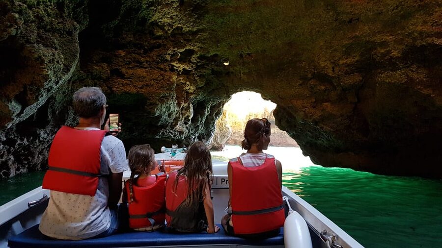 Lagos: Ponta da Piedade Grotto 1-Hour Tour with Local Guide - Price and Value: Why $29 for One Hour Can Make Sense