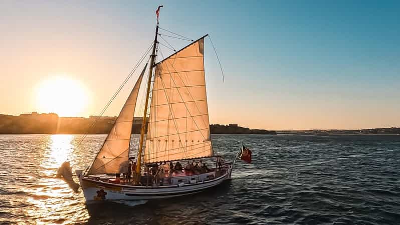 Lagos: Sunset Sail aboard a Traditional Boat with Prosecco - Key things to know before you go