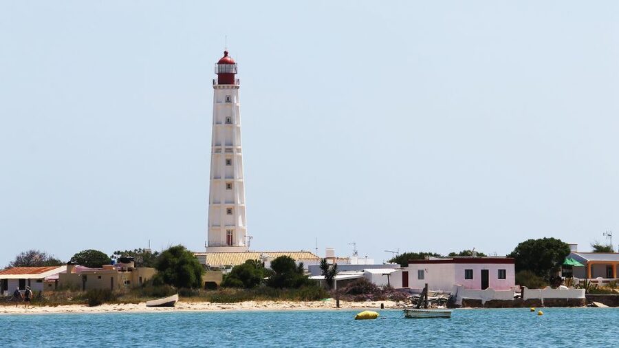Olhão: 4-Hour Ria Formosa Islands Tour - Boat comfort, group feel, and what seat choice can change
