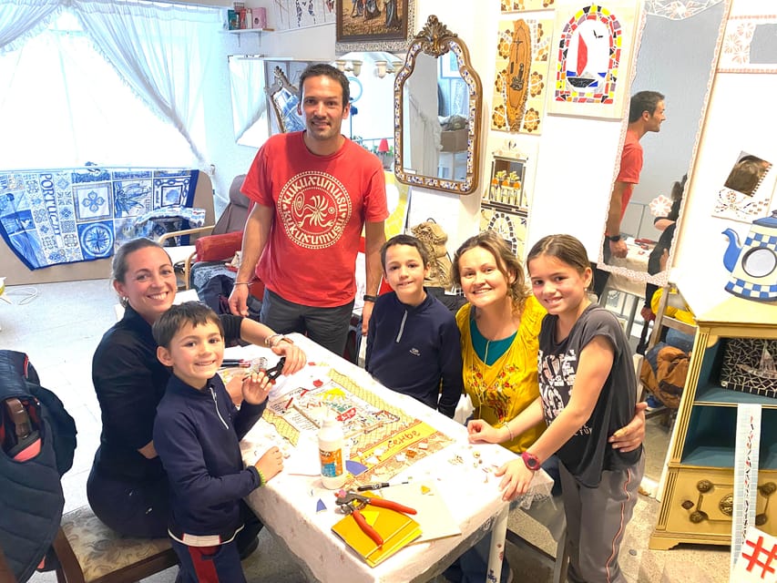 Olhão: Art Mosaic 2 hours Workshop by MosaicOlhão - Who this workshop fits best in the Algarve