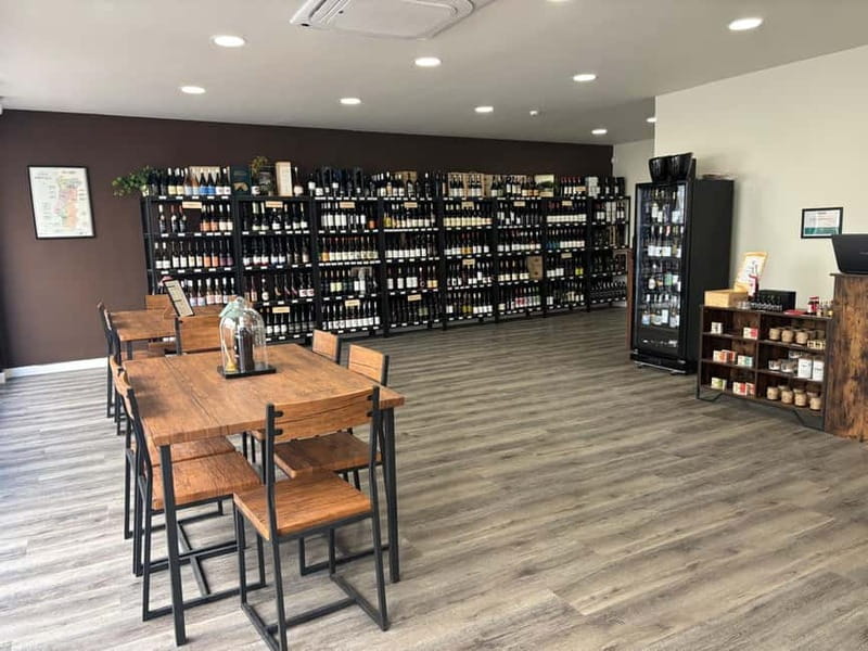 Olhão: Portugal Wine Tasting - Pairing matters: cheeses, sausage, olive oil, and bread