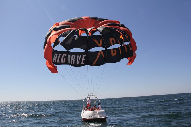 Parasailing Faro - Who the Experience Suits Best (and Who Might Wait)