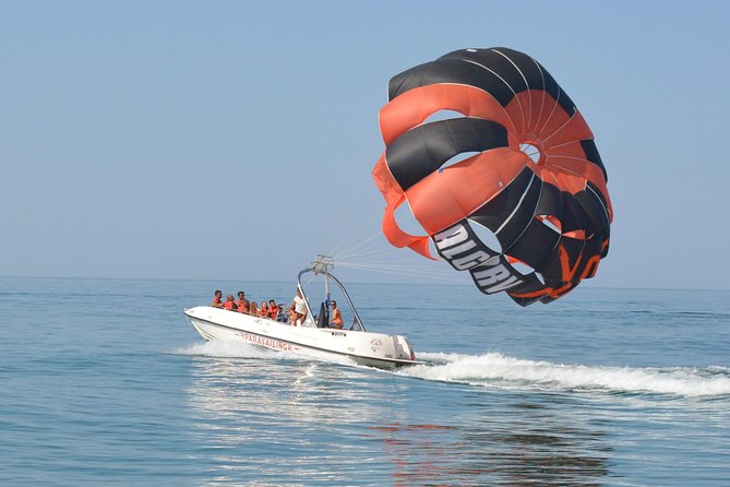 Parasailing from Vilamoura - Photo and DVD extras: plan your budget before you get swept
